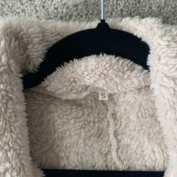 EUC Teddy Coat size US Women's Small - Picture 2 of 5